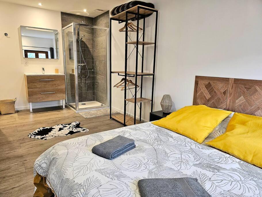 Appartement De 80M² Plein Sud Entierement Renove La Plagne Luaran gambar